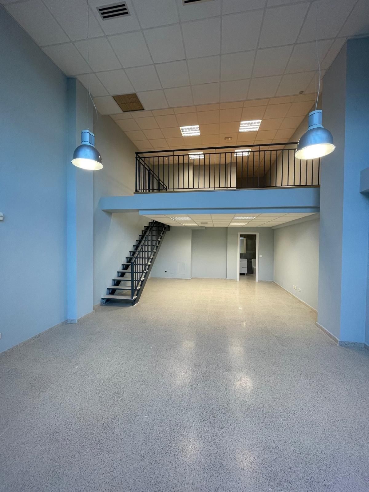 Premises to rent in Ávila Capital  with Air Conditioner