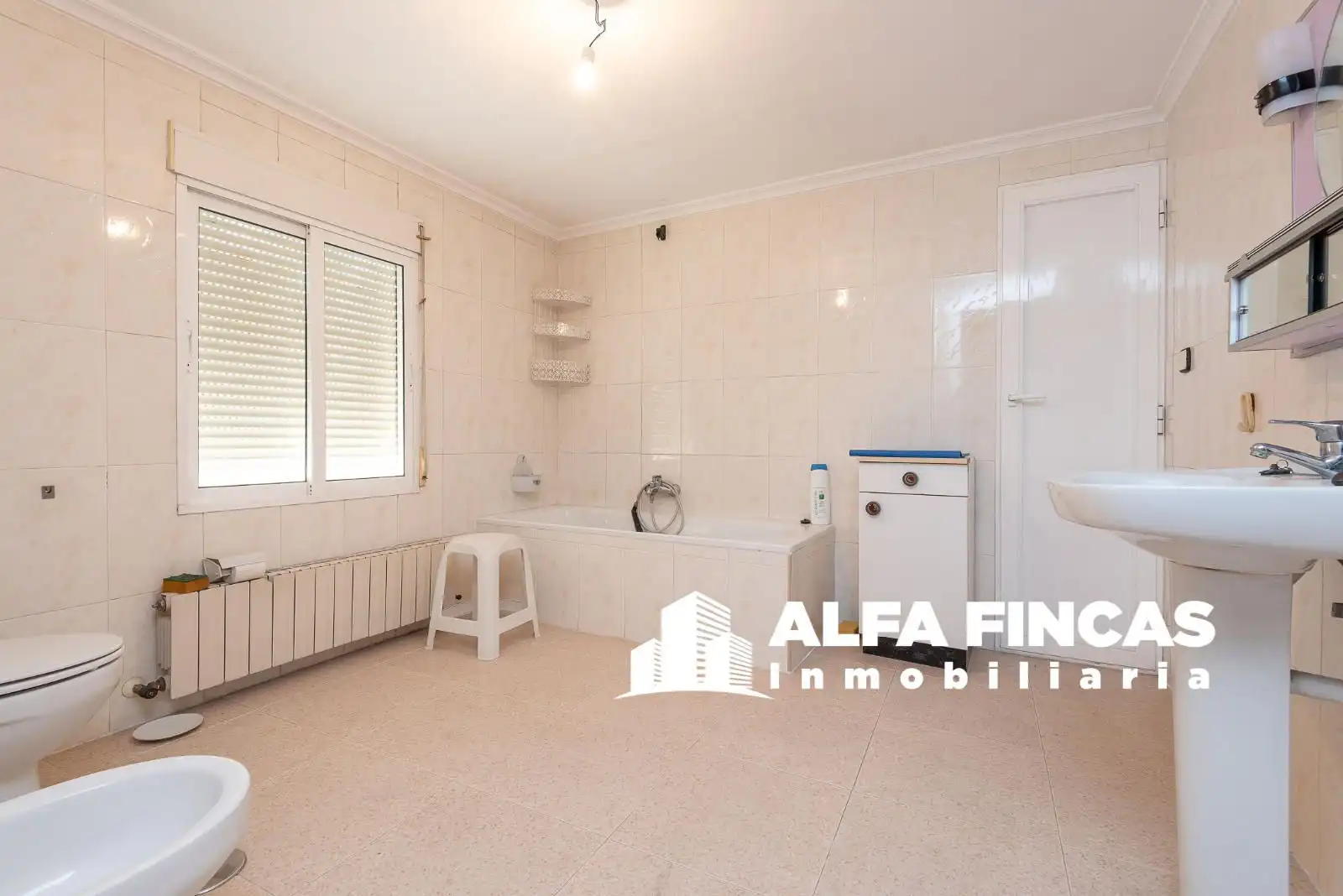 Vista exterior de Casa o chalet en venta en Las Pedroñeras    con Calefacción, Jardín privado y Trastero