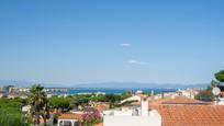 Vista exterior de Casa o xalet en venda en L'Escala amb Calefacció, Terrassa i Piscina