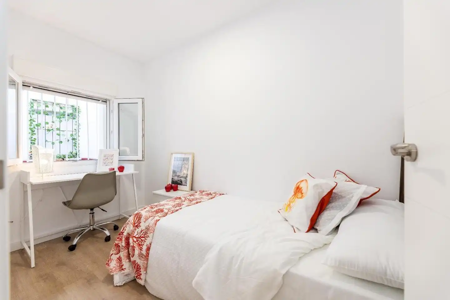 Habitación de Piso en venta en Madrid con Amueblado