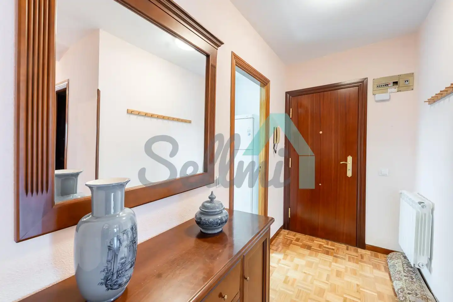 Piso de alquiler en Oviedo  con Calefacción, Parquet y Amueblado