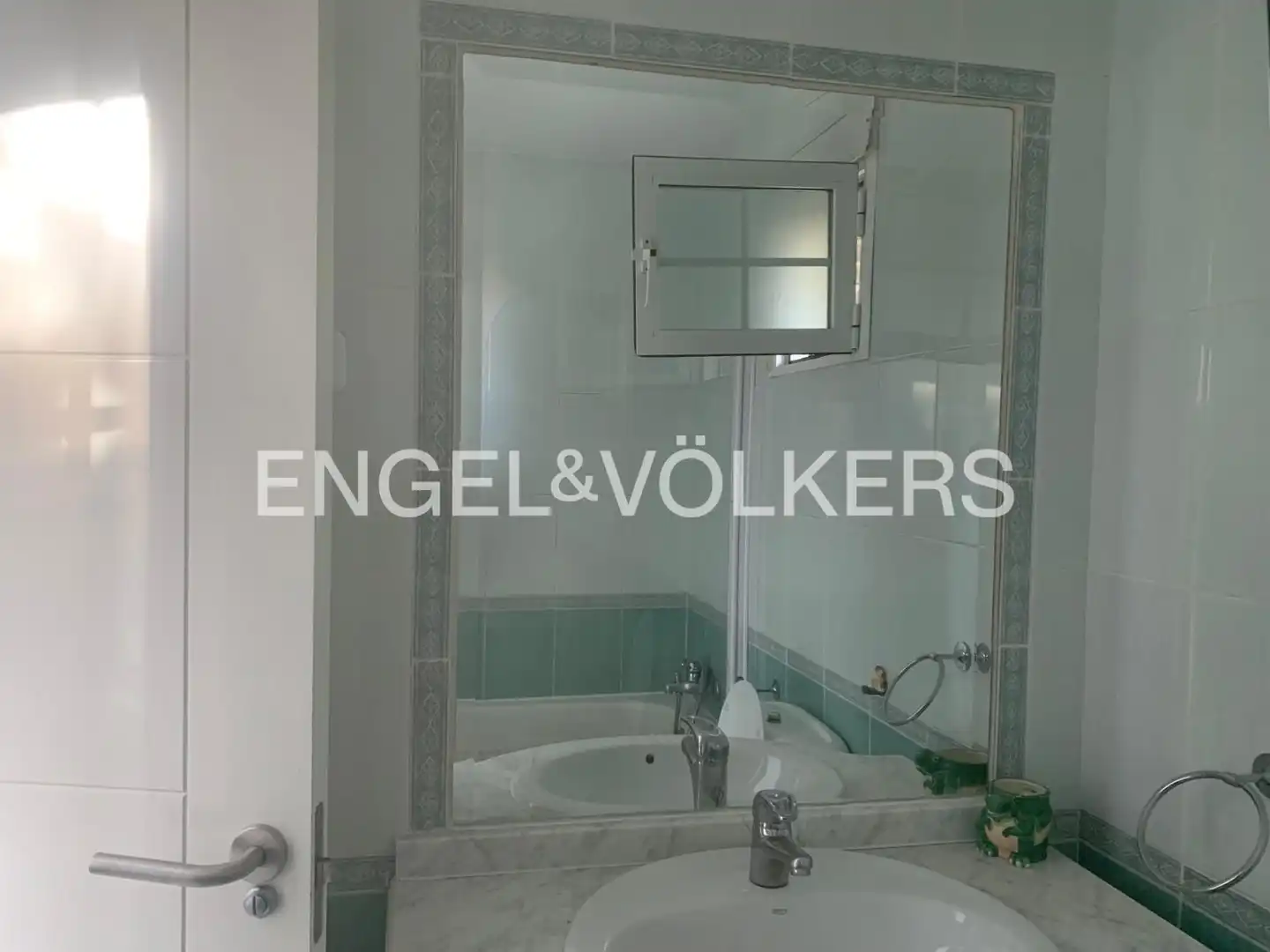 Baño de Casa o chalet de alquiler en Madrid con Calefacción y Se aceptan mascotas