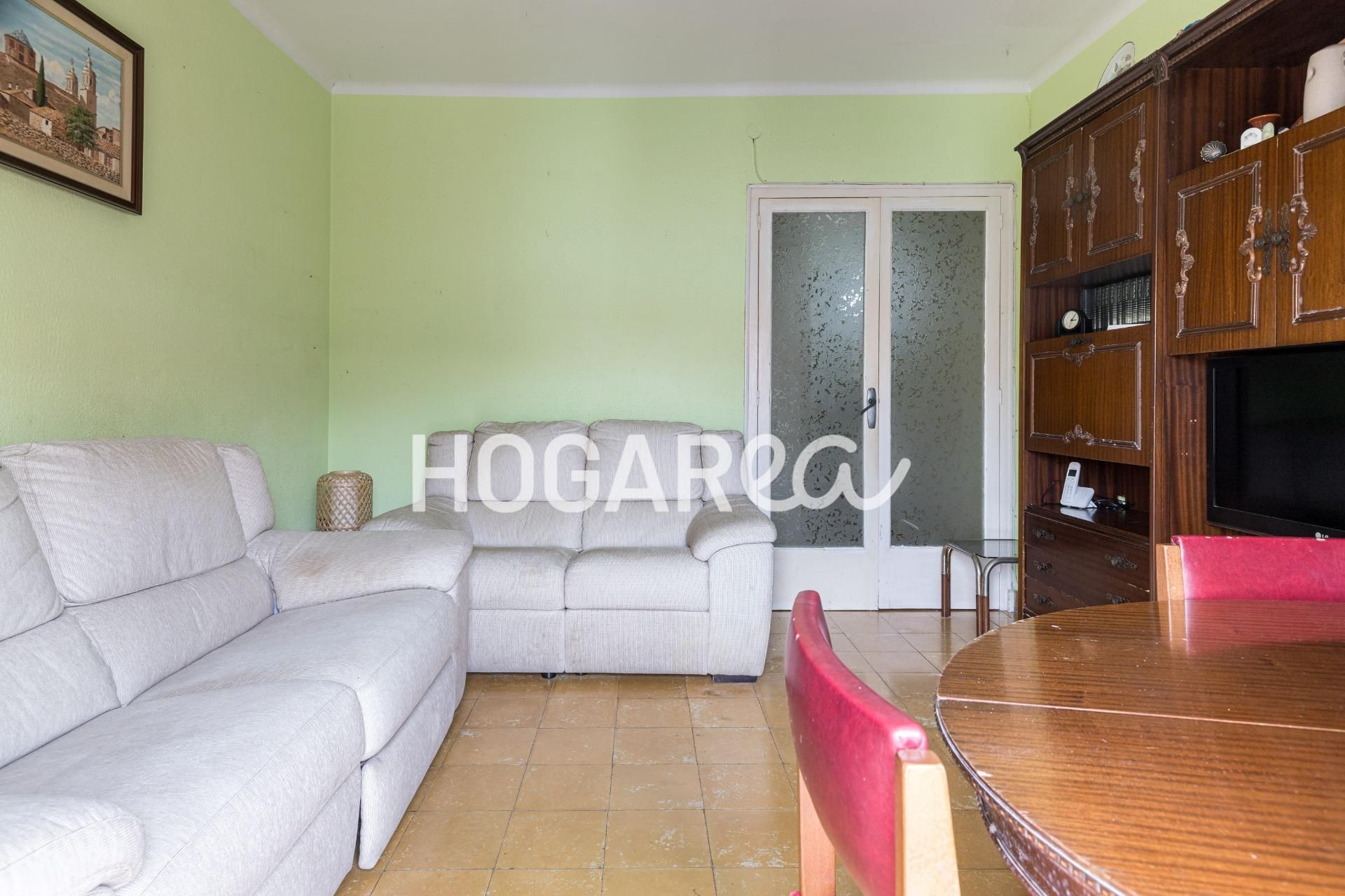Sala d'estar de Pis en venda en El Prat de Llobregat amb Balcó i Alarma