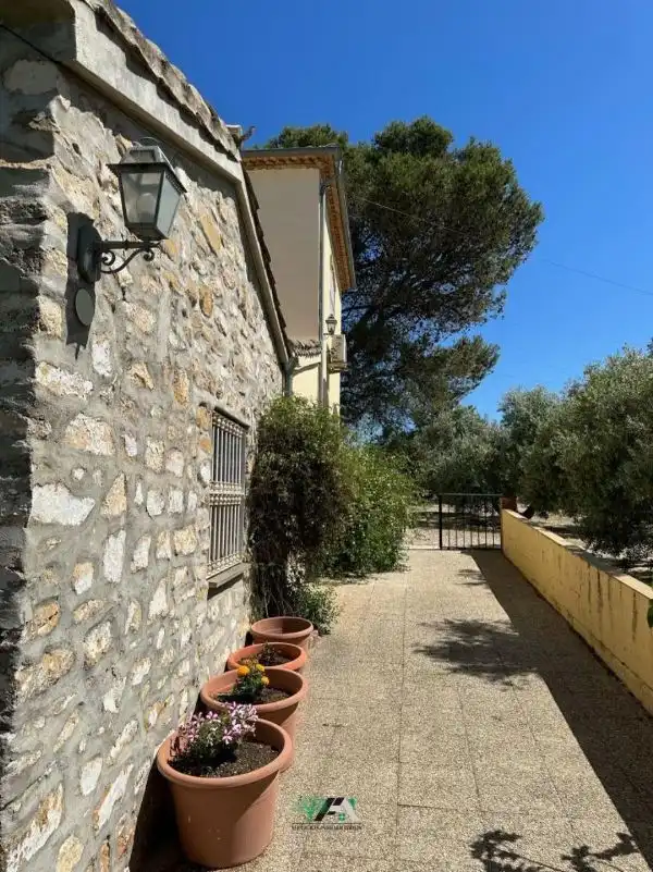 Casa rústica amb piscina en venda a Baeza, imagen 9