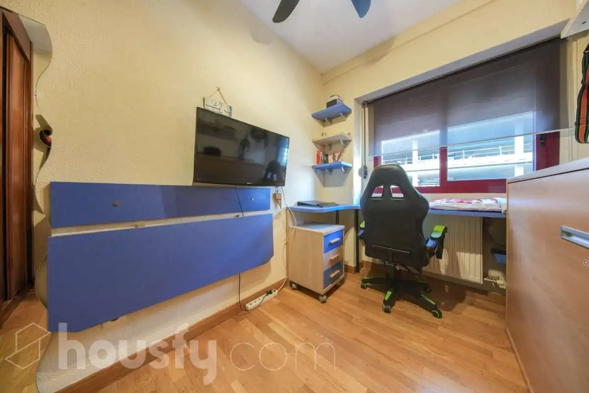 Flat with balcony for sale in Calle de Albalá ., imagen 16