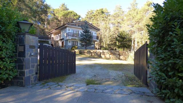 Casa-chalet en Venta en Castellcir