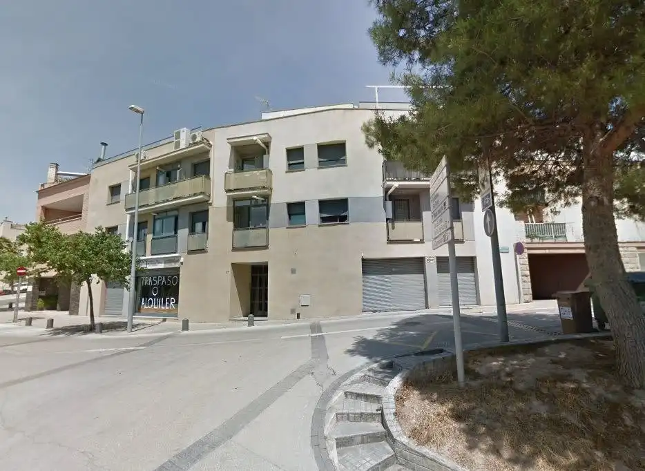Locale commerciale in vendita a Vilanova del Camí, imagen 2