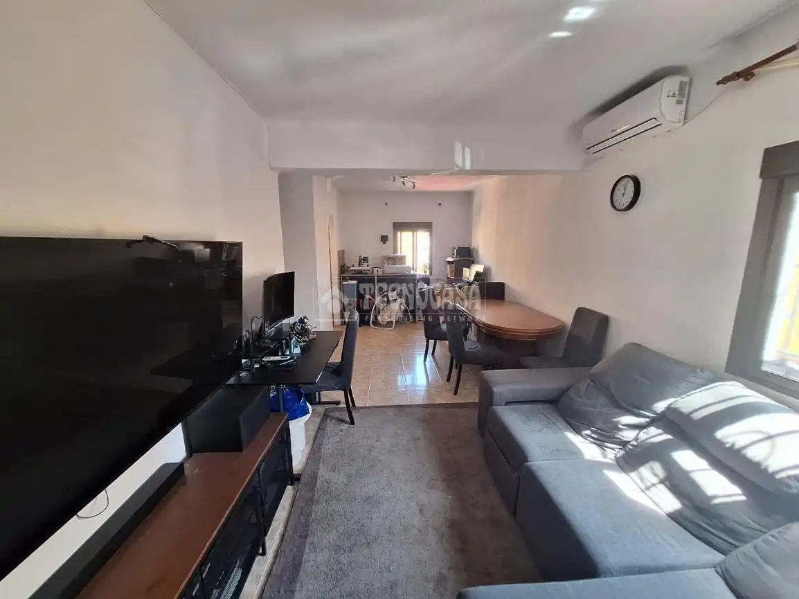 Living room of Flat for sale in Sevilla