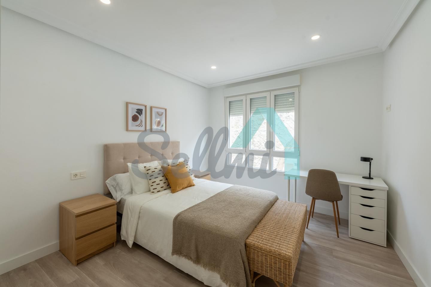 Bedroom of Flat to rent in Oviedo   with Heating, Furnished and Internet