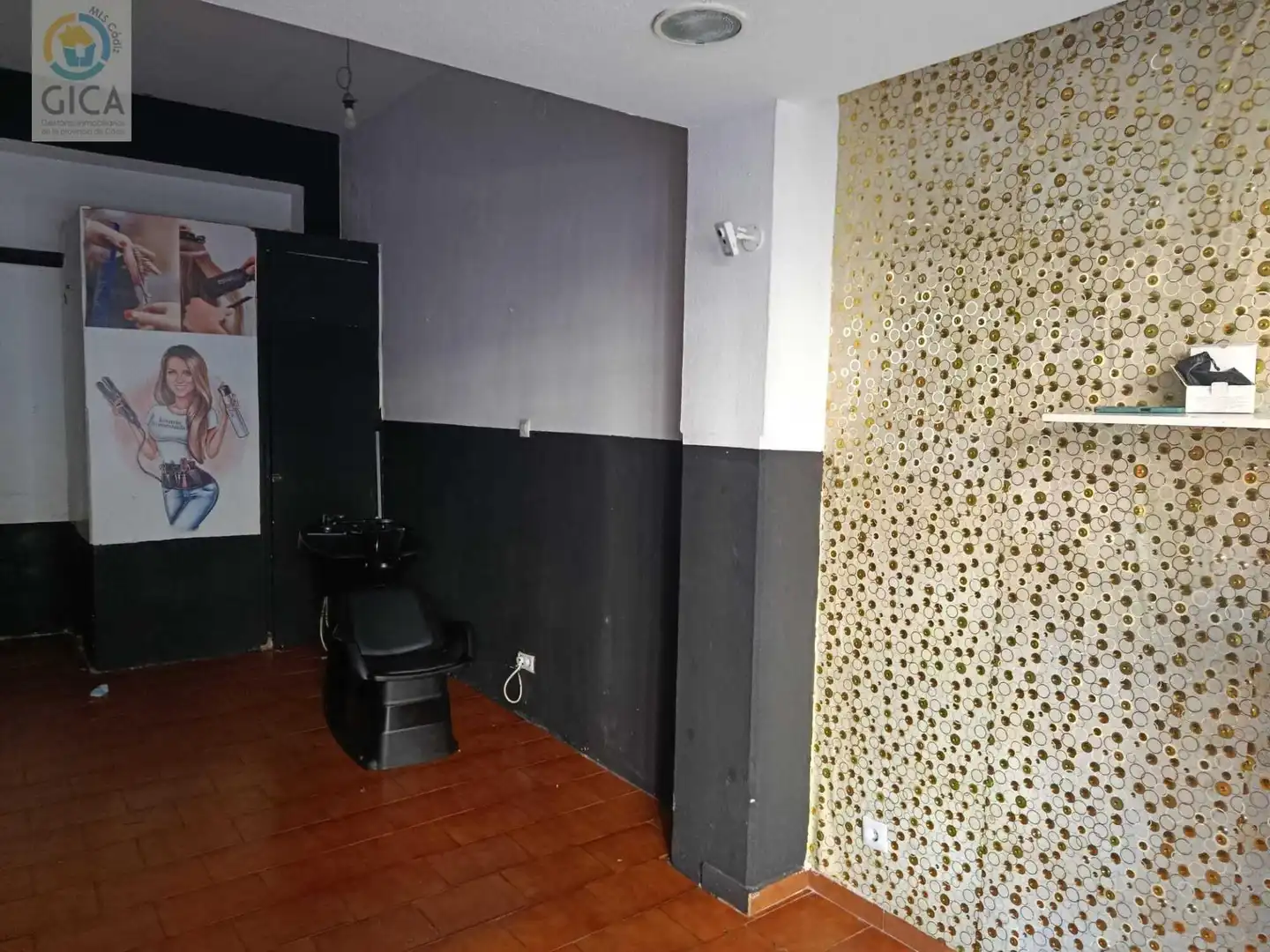 Local comercial en venda a Avenida de las Fuerzas Armadas, imagen 5