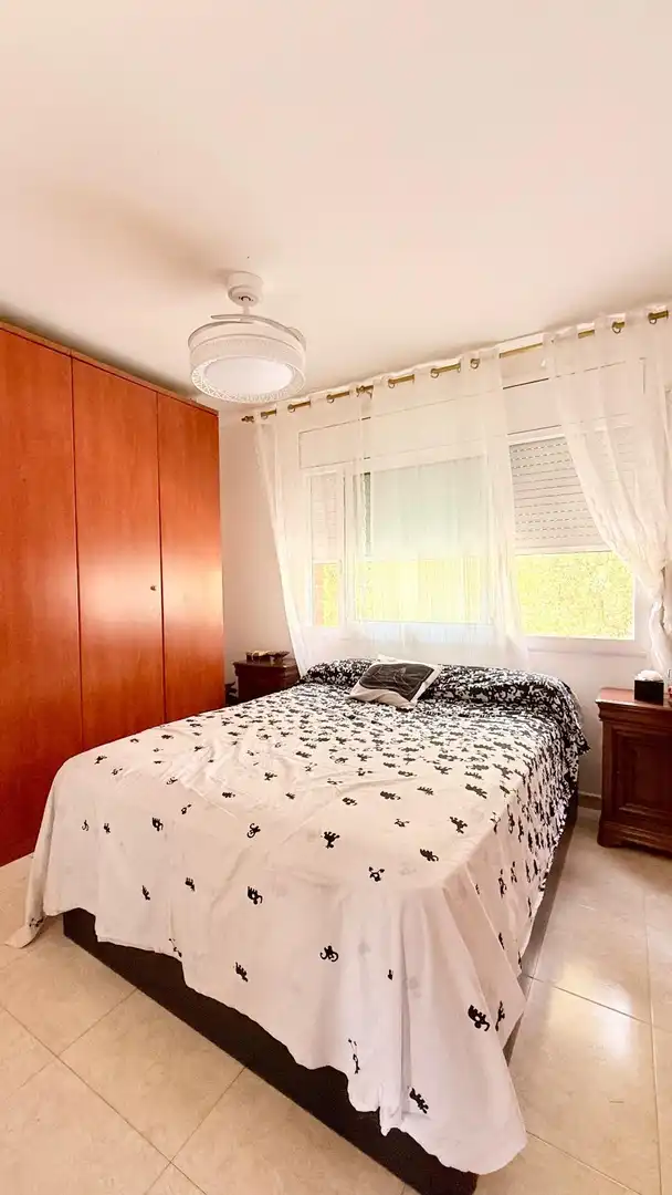Dormitori de Casa adosada en venda en Calafell amb Aire condicionat, Calefacció i Jardí privat