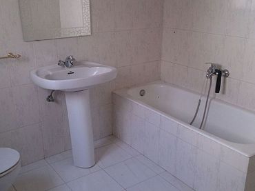 Casa pareada en venta en Santos Martires
