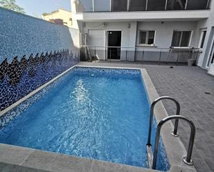 Piscina de Planta baixa en venda en Paterna amb Aire condicionat, Terrassa i Piscina comunitària