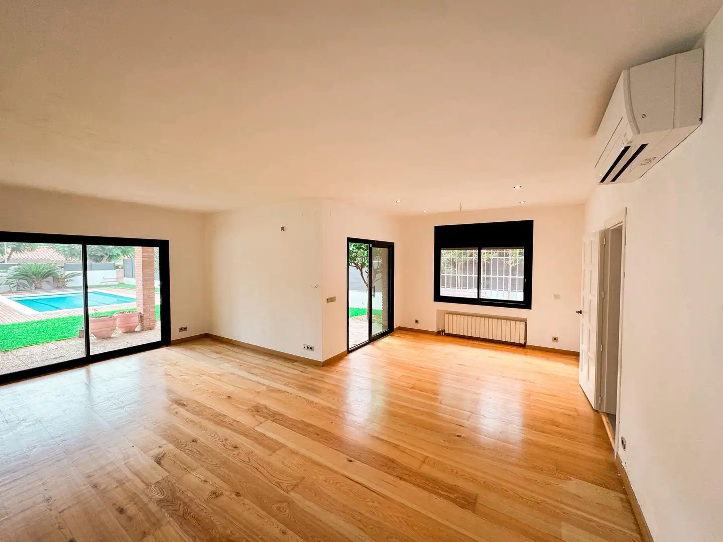 Detached house with pool to rent in Carrer dels Capitans de Mar, imagen 7