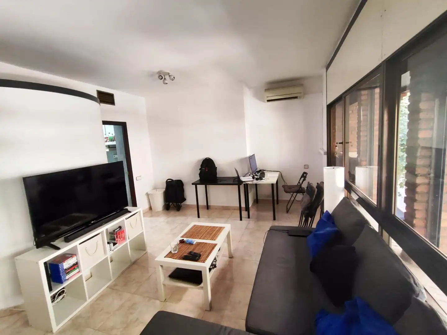 Sala de estar de Piso de alquiler en Barcelona con Aire acondicionado, Calefacción y Amueblado