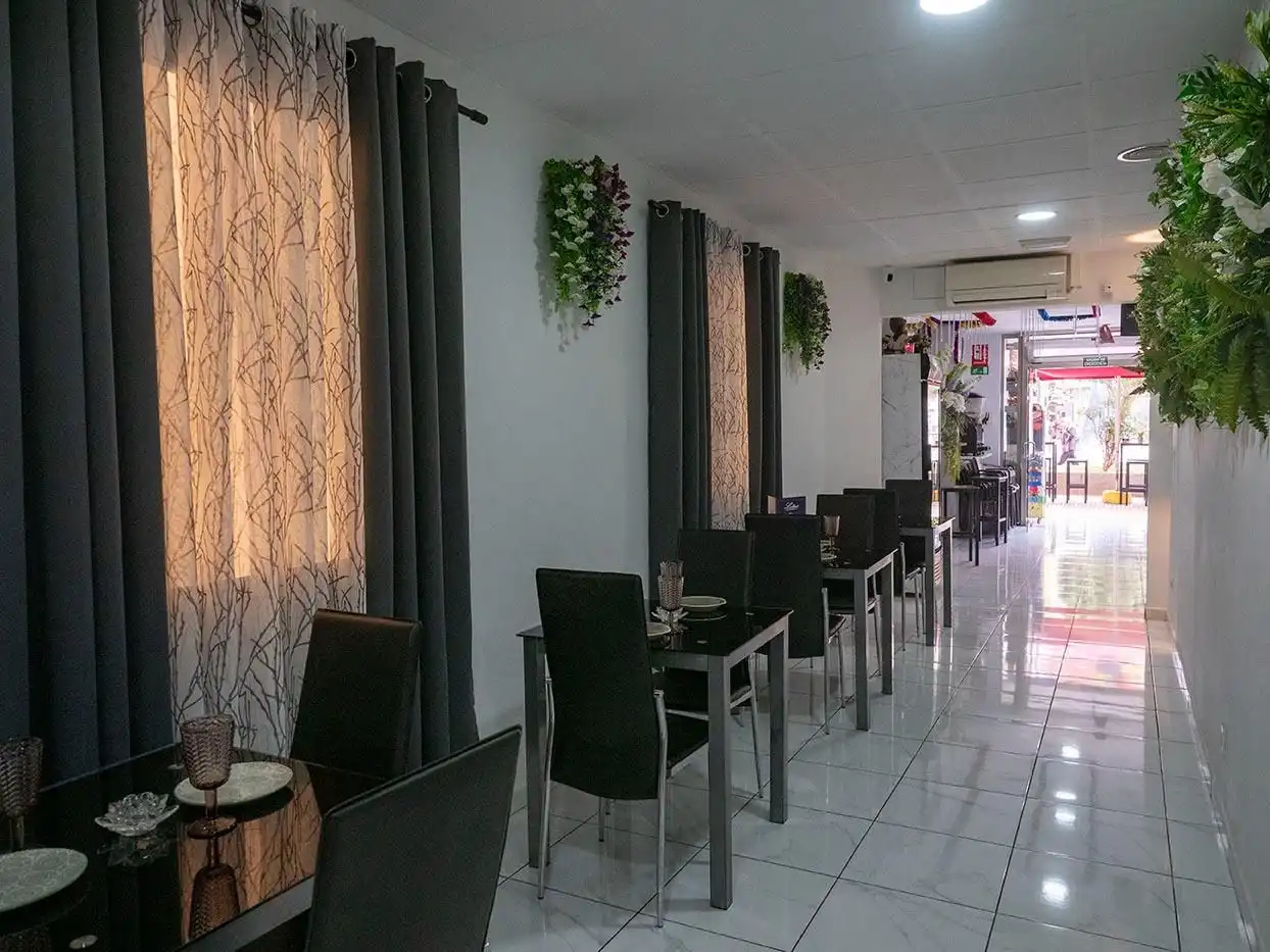 Business premises for transfer in Huerto Sogueros 5, imagen 6