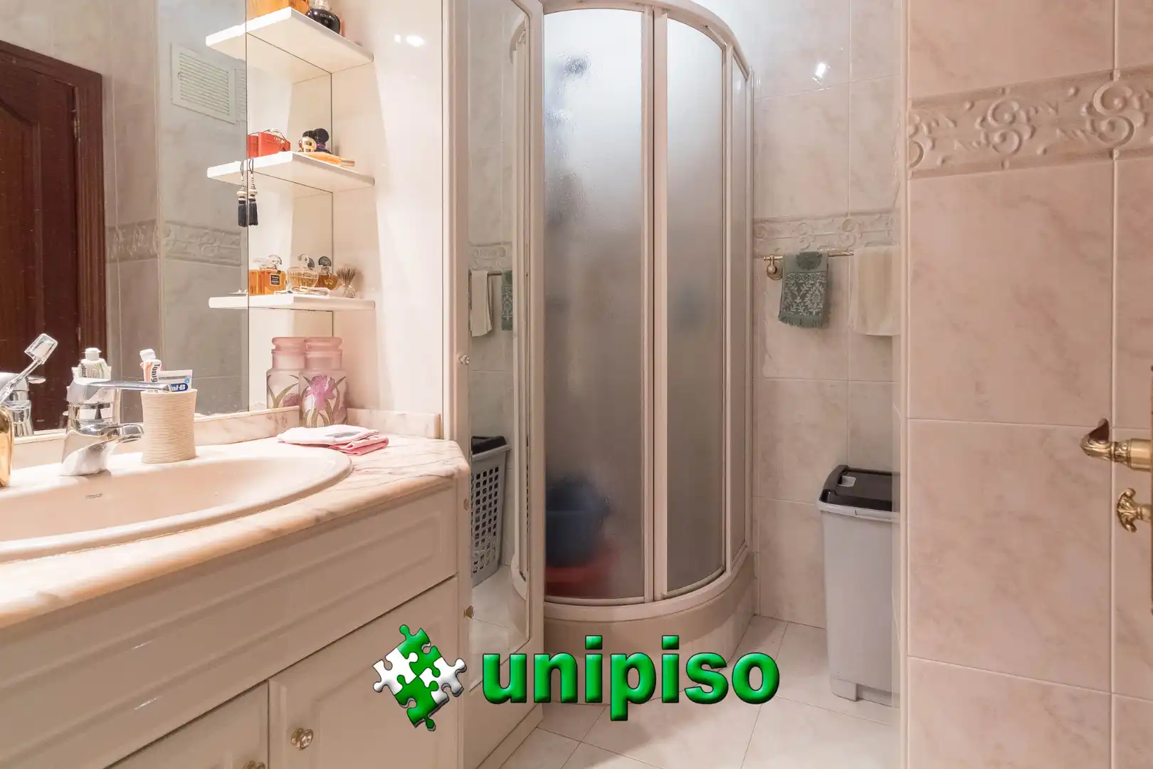 Baño de Piso en venta en Leganés con Aire acondicionado, Calefacción y Terraza