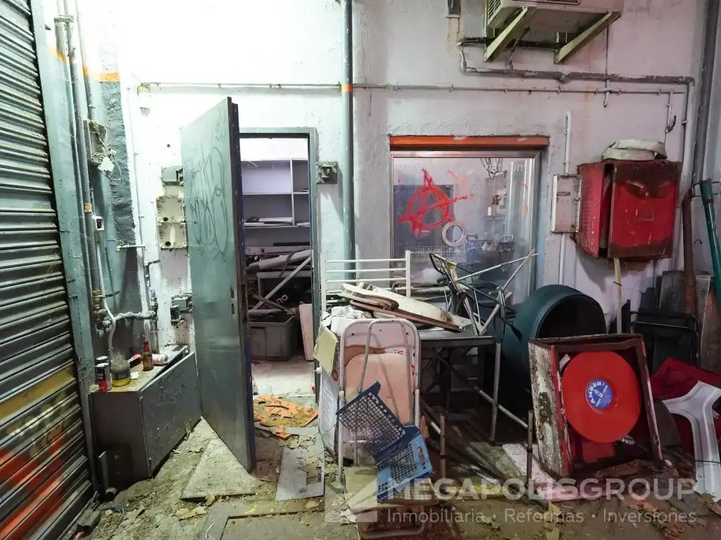 Nave industrial in vendita a Calle Josep Finestres, imagen 20