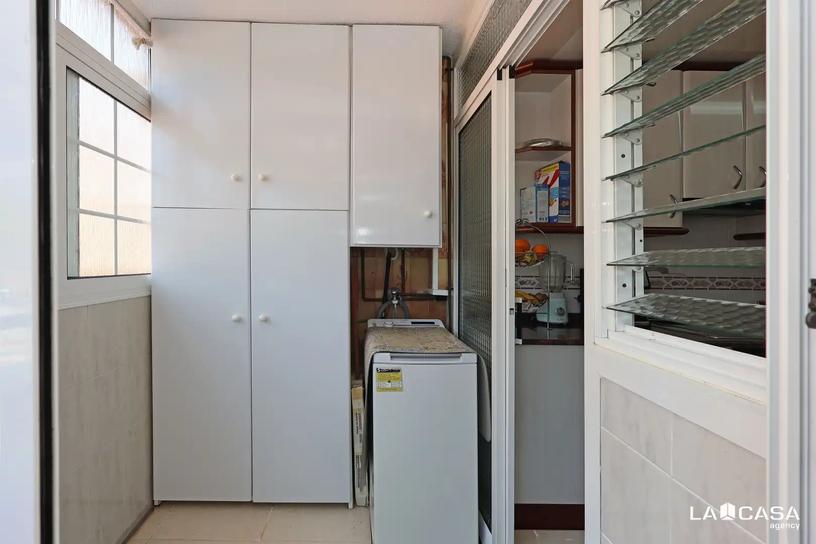 Cuina de Pis en venda en Esplugues de Llobregat amb Balcó