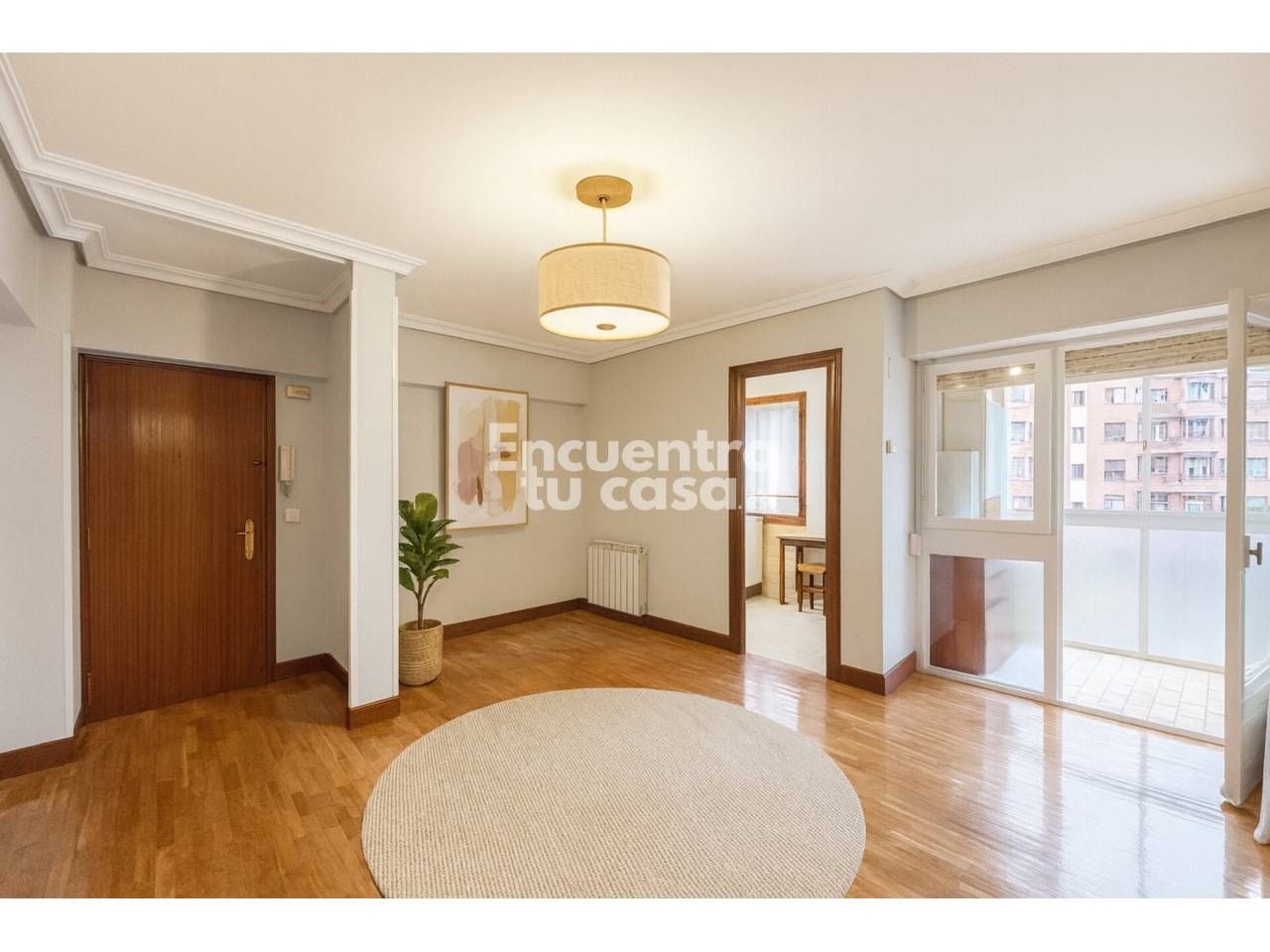 Sala d'estar de Pis en venda en Irun  amb Parquet i Balcó