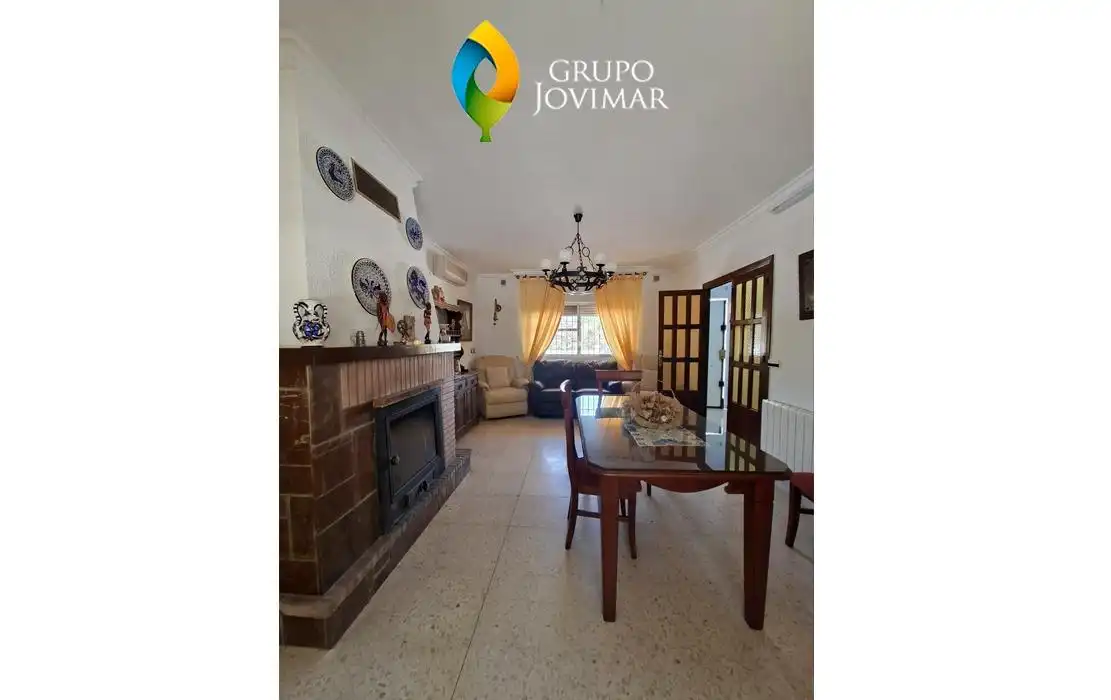 Sala de estar de Casa o chalet en venta en Guadix con Calefacción, Piscina y Amueblado