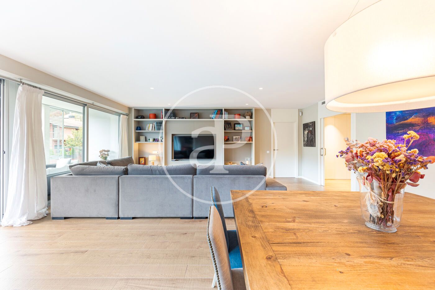 Living room of Flat for sale in Sant Cugat del Vallès  with Air Conditioner, Heating and Private garden