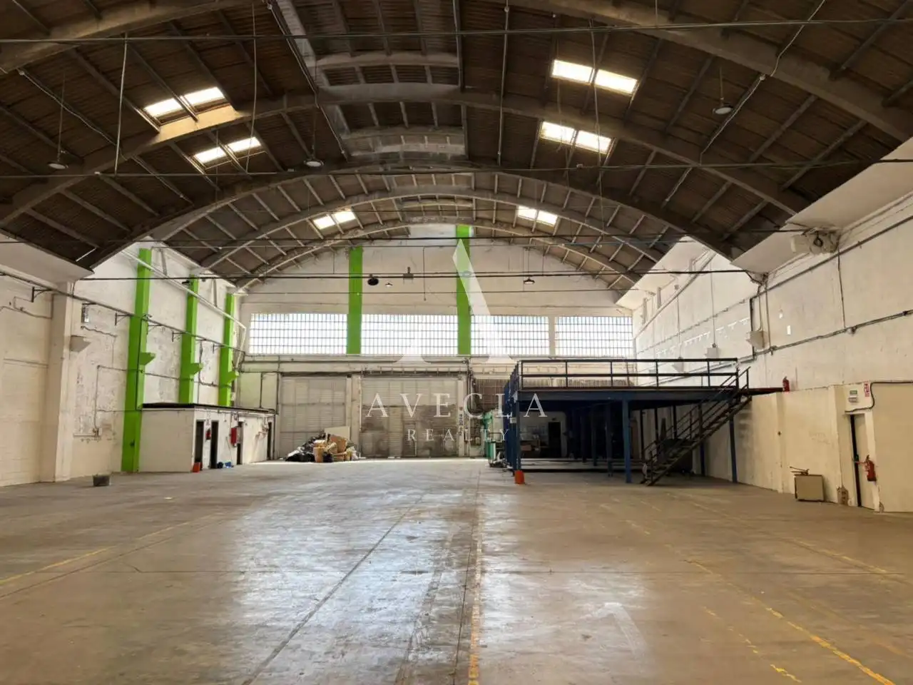 Industrial building to rent in Calle Marina 30, imagen 10
