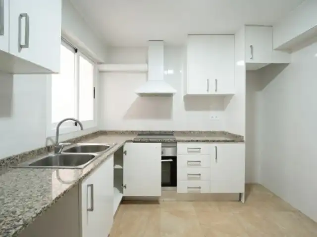 Kitchen of Flat for sale in Valencia  with Balcony