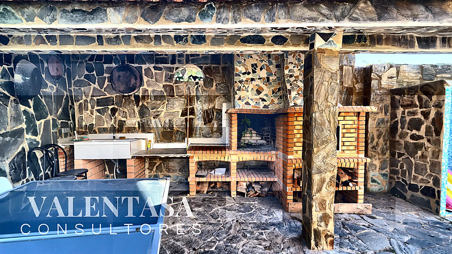 Houses for sale in L'Eliana  with Air Conditioner, Heating and Private garden