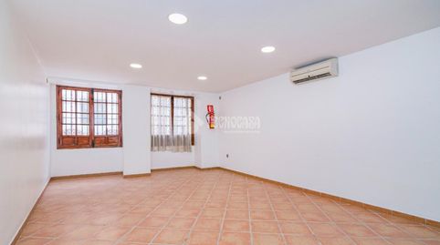 Foto 3 de Casa adosada en venta en Loja, Granada