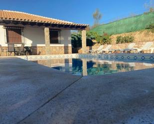 Swimming pool of Country house to rent in Colmenar