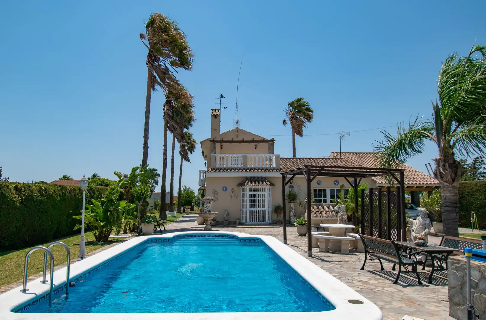 Piscina de Casa o xalet en venda en Chiclana de la Frontera
