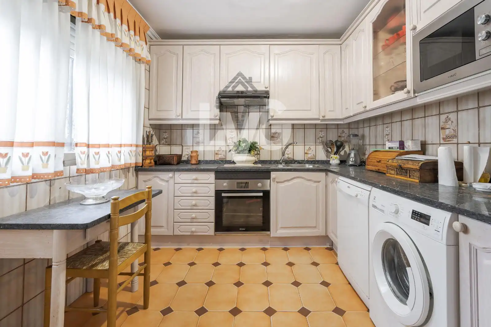 Küche von Haus oder Chalet zum Verkauf in Fuente El Saz de Jarama mit Heizung, Möbliert und Ofen
