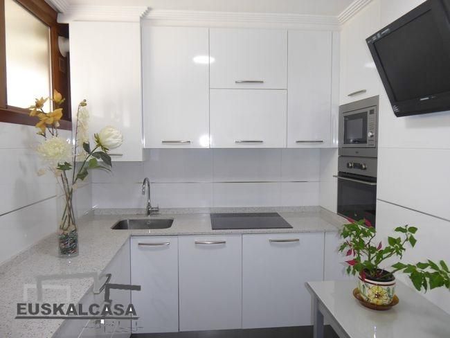 Cocina de Piso en venta en Bilbao  con Calefacción y Terraza