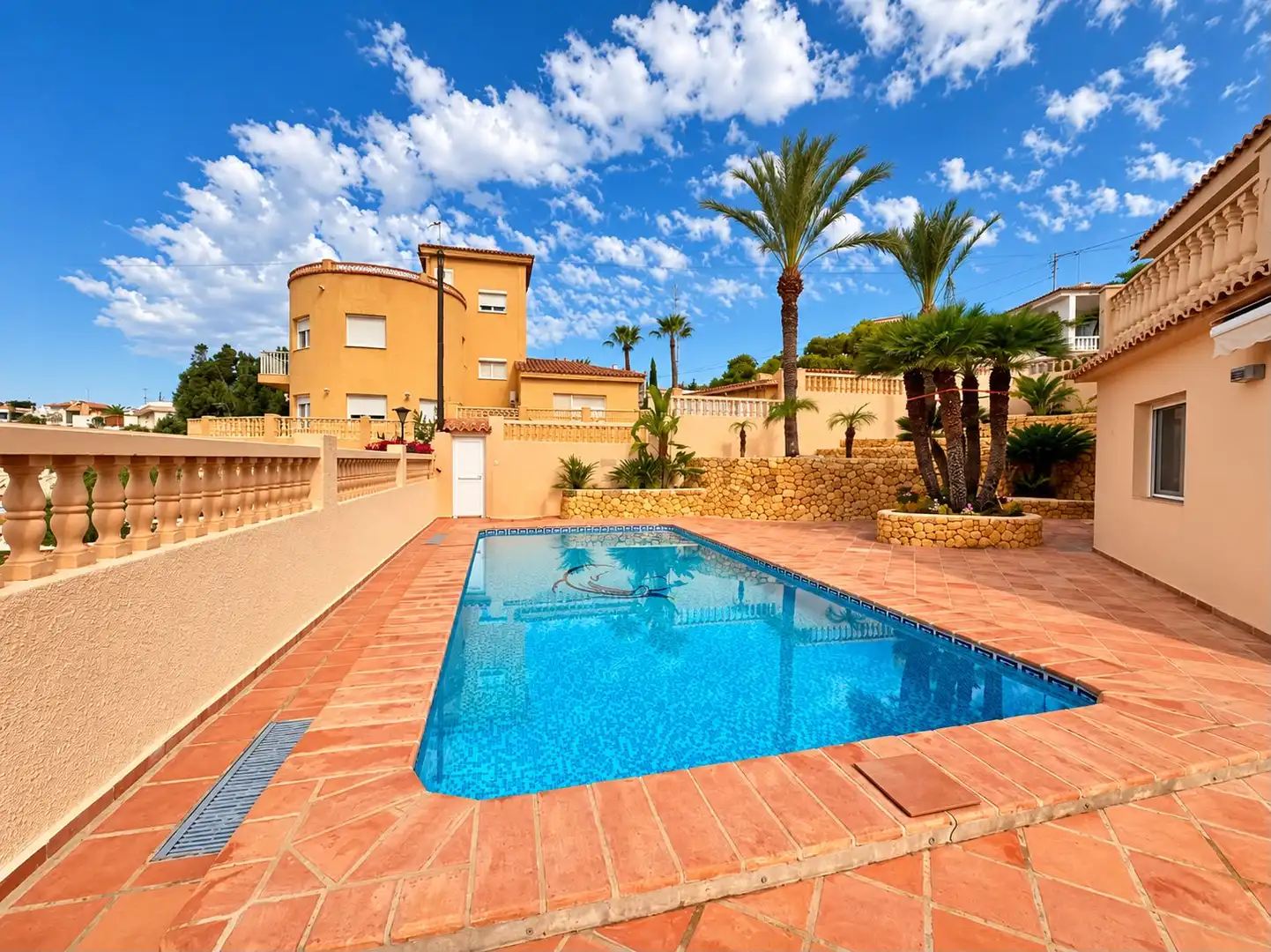 Detached house with terrace for sale in Avinguda d'Amèrica, imagen 3