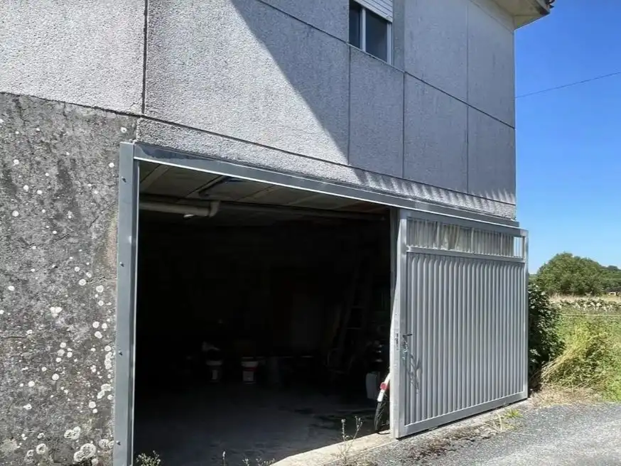Vista exterior de Pis en venda en Aranga