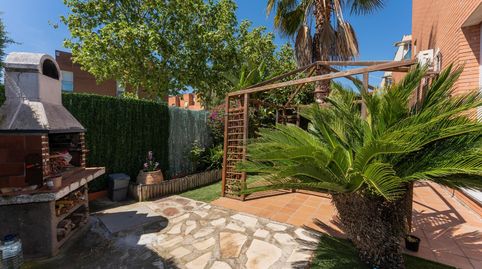 Foto 2 de Casa adosada en venta en Torrent Ballester, Viladecans