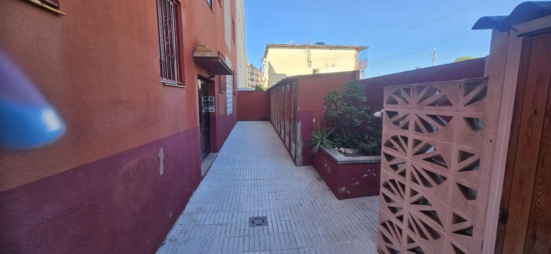 Vista exterior de Pis en venda en Cunit amb Terrassa i Traster