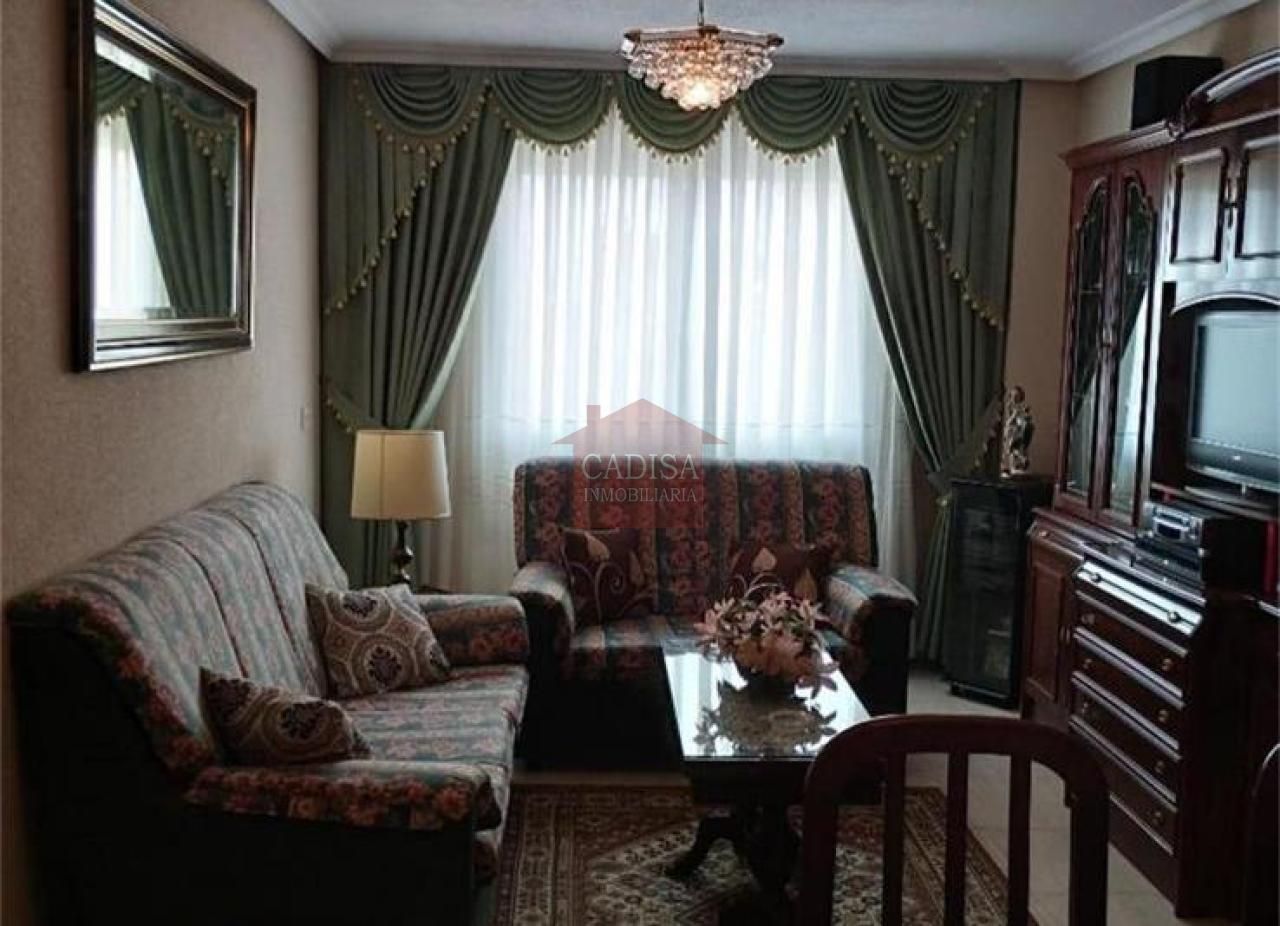 Sala d'estar de Pis en venda en Salamanca Capital amb Calefacció