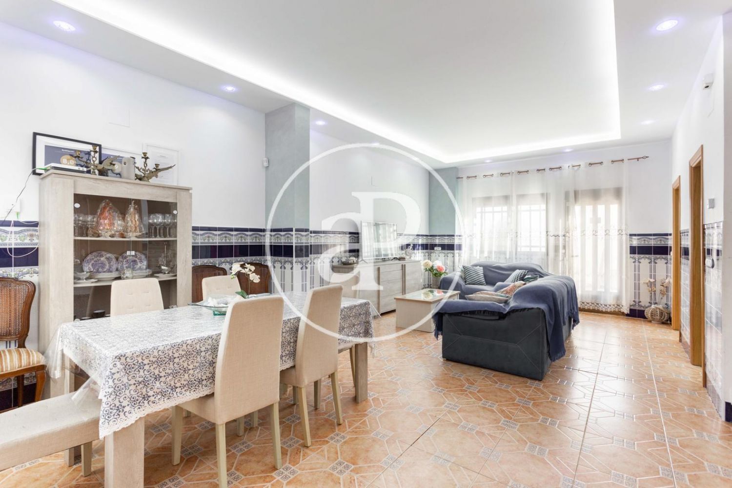 Exterior view of House or chalet for sale in  Valencia Capital  with Heating, Terrace and Storage room