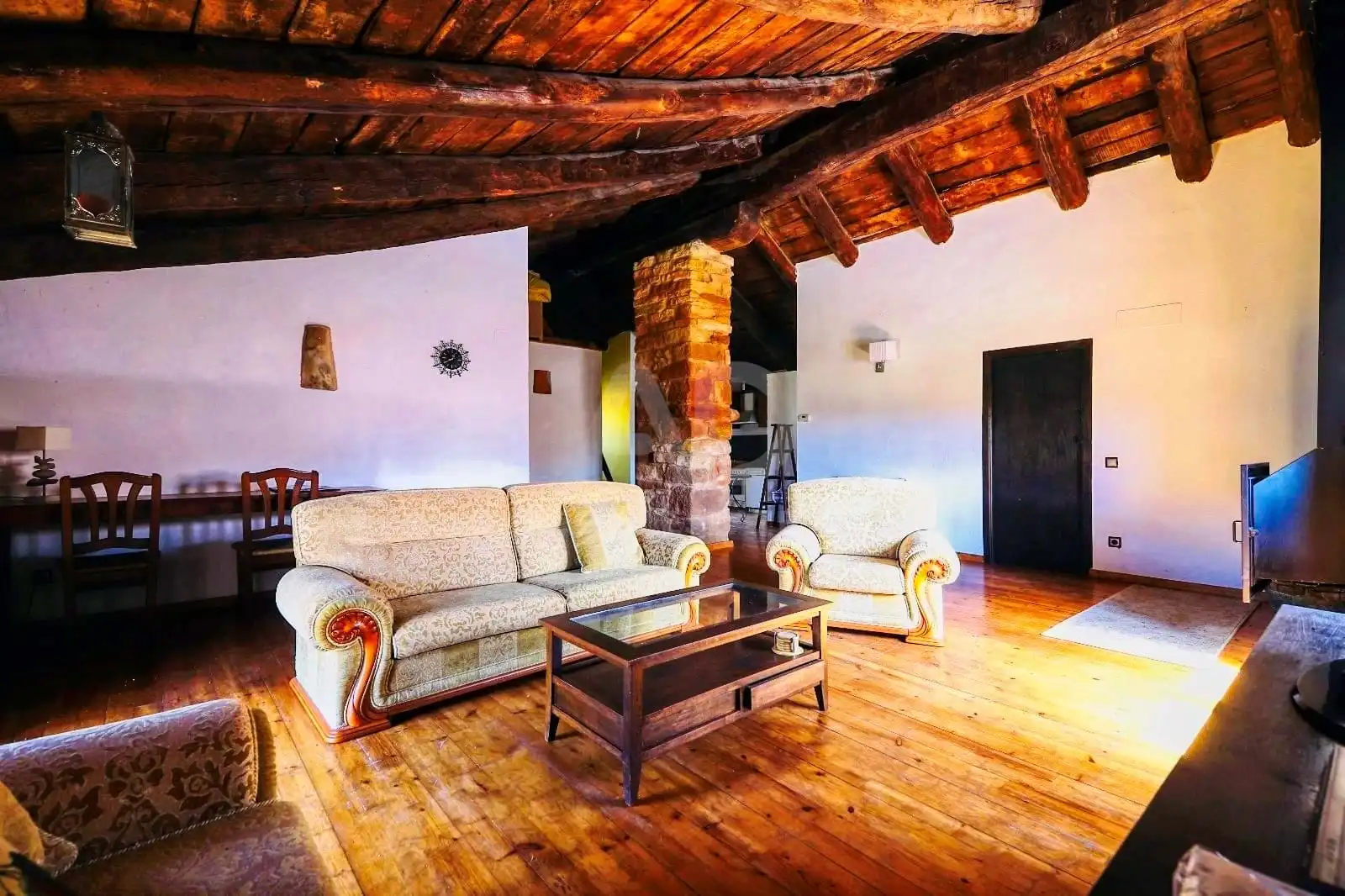 Wohnzimmer von Gebäude zum Verkauf in Allepuz
