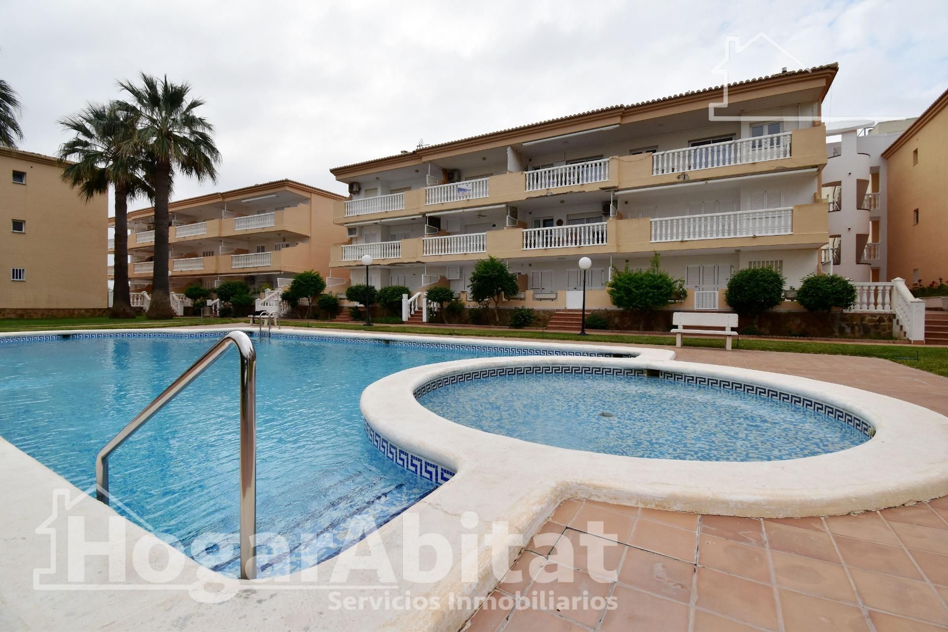 Vista exterior de Piso en venta en Piles con Aire acondicionado, Jardín privado y Terraza