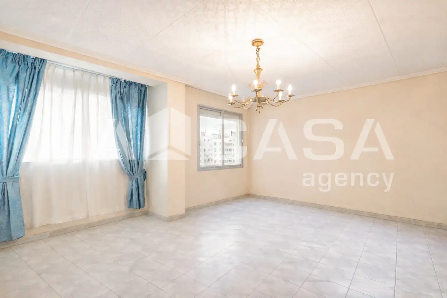 Flat with terrace for sale in Avinguda de Blasco Ibáñez, imagen 2
