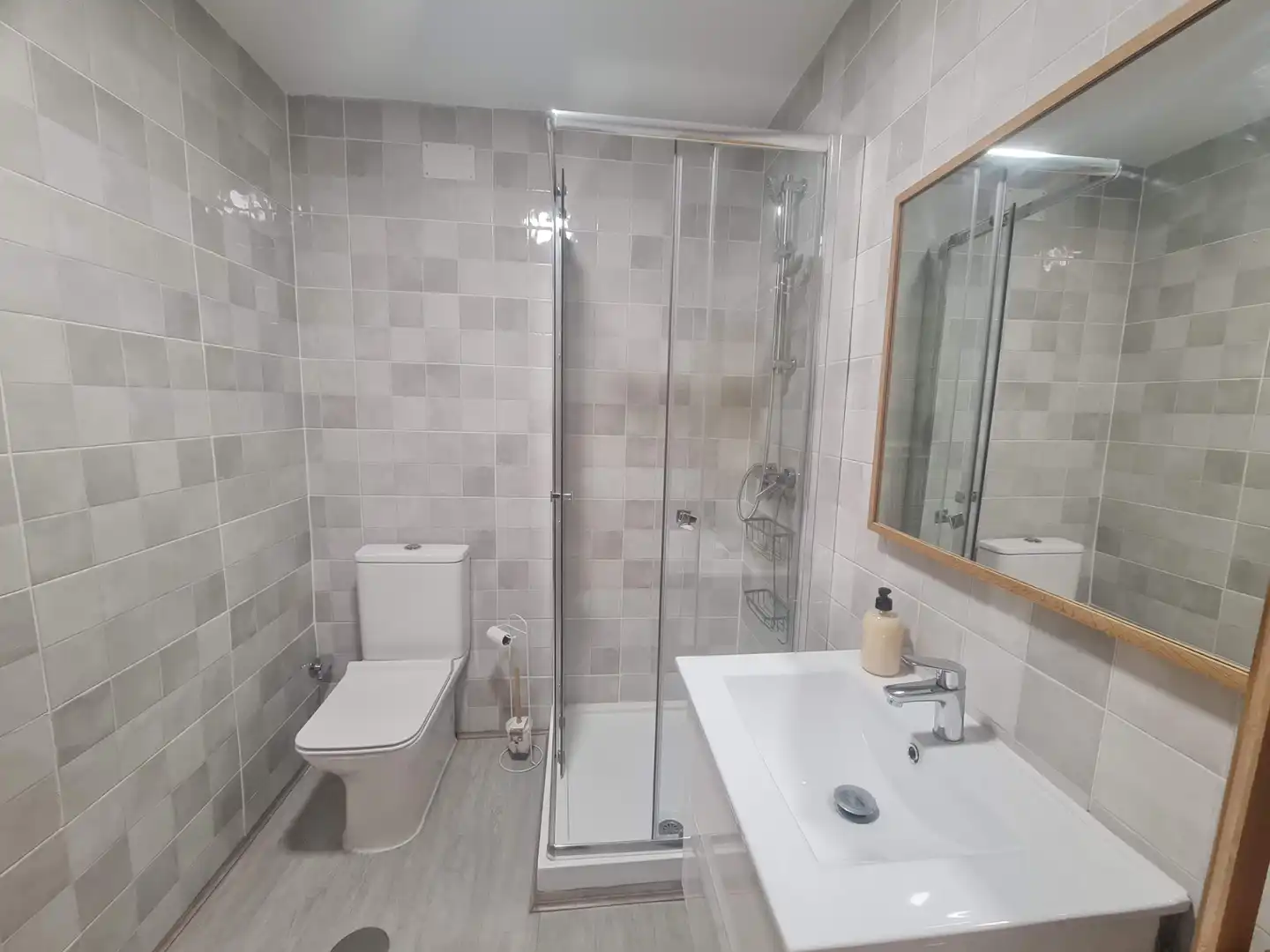 Bathroom of Apartments for rent in Brunete  with Air Conditioner, Heating and Furnished