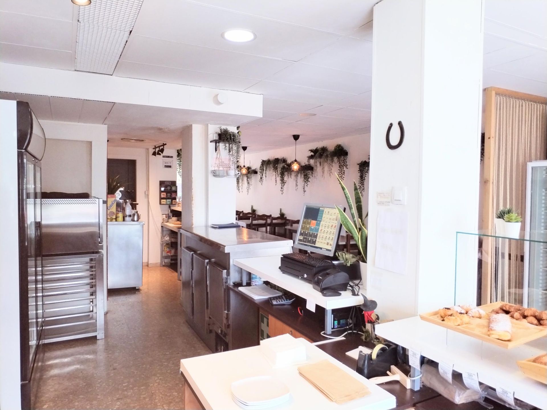 Premises for sale in Terrassa  with Furnished