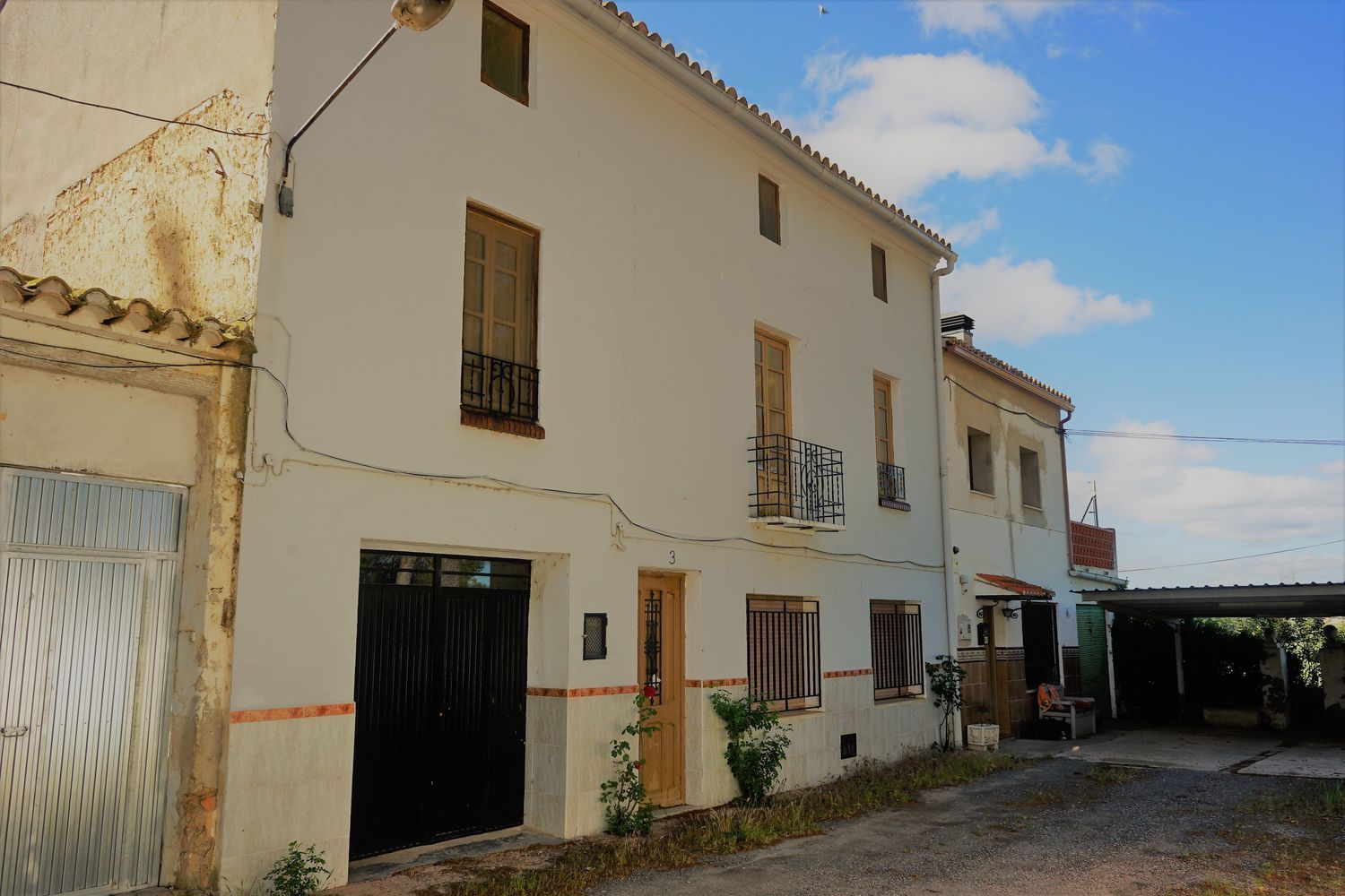 Exterior view of House or chalet for sale in Requena  with Heating, Private garden and Terrace