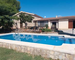 Vista exterior de Finca rústica en venda en Useras /  Les Useres amb Jardí privat, Piscina i Moblat