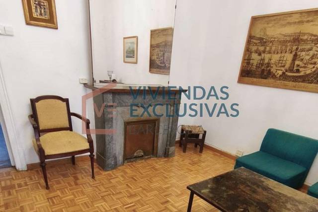 Piso en Venta en Carrer de Sant Pere Més Alt en Sant Pere, Sta. Caterina i la Ribera