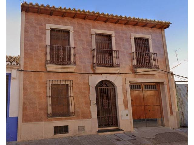 Casa-chalet en Venta en Calle Churruca en Manzanares