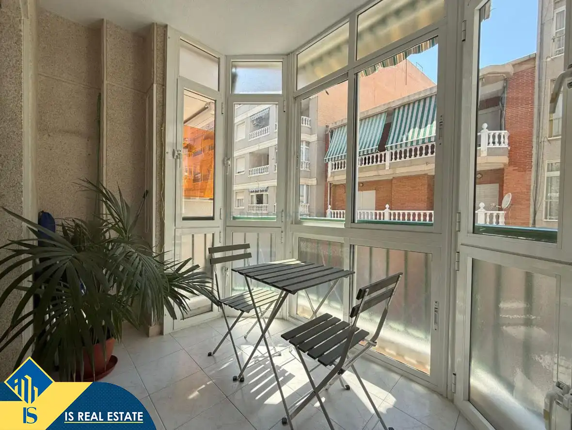 Appartement compact avec ascenseur à vendre à Playa del Cura